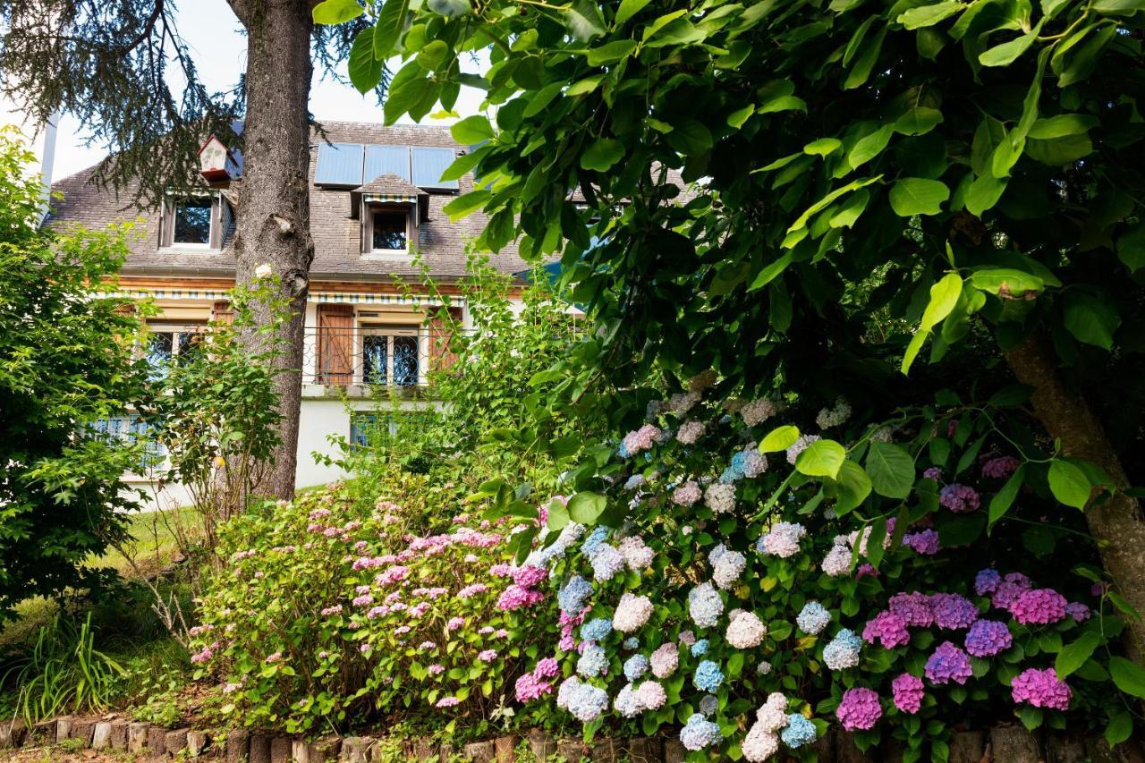 Bed and Breakfast La Demeure Aux Pins Лурд Екстер'єр фото